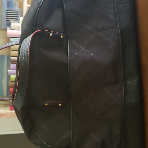 Black Weekender w/Leather Faux Bottom Zip & Wallet - Picture 4 of 11